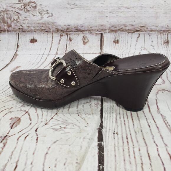 Cole Haan Women's Brown D18198 Leather Tooled Clog Mules Size 7B - Picture 9 of 12